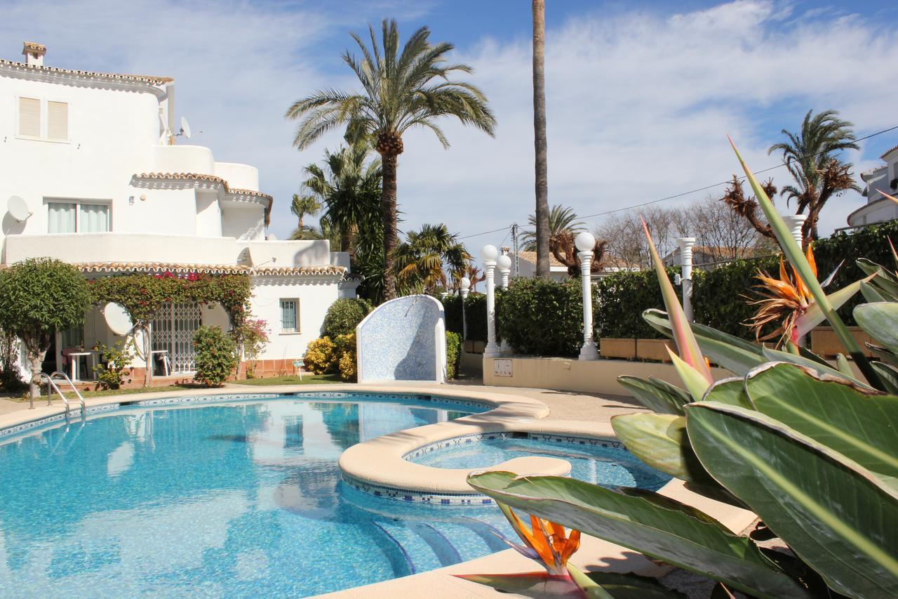 Oasis 71 * Denia